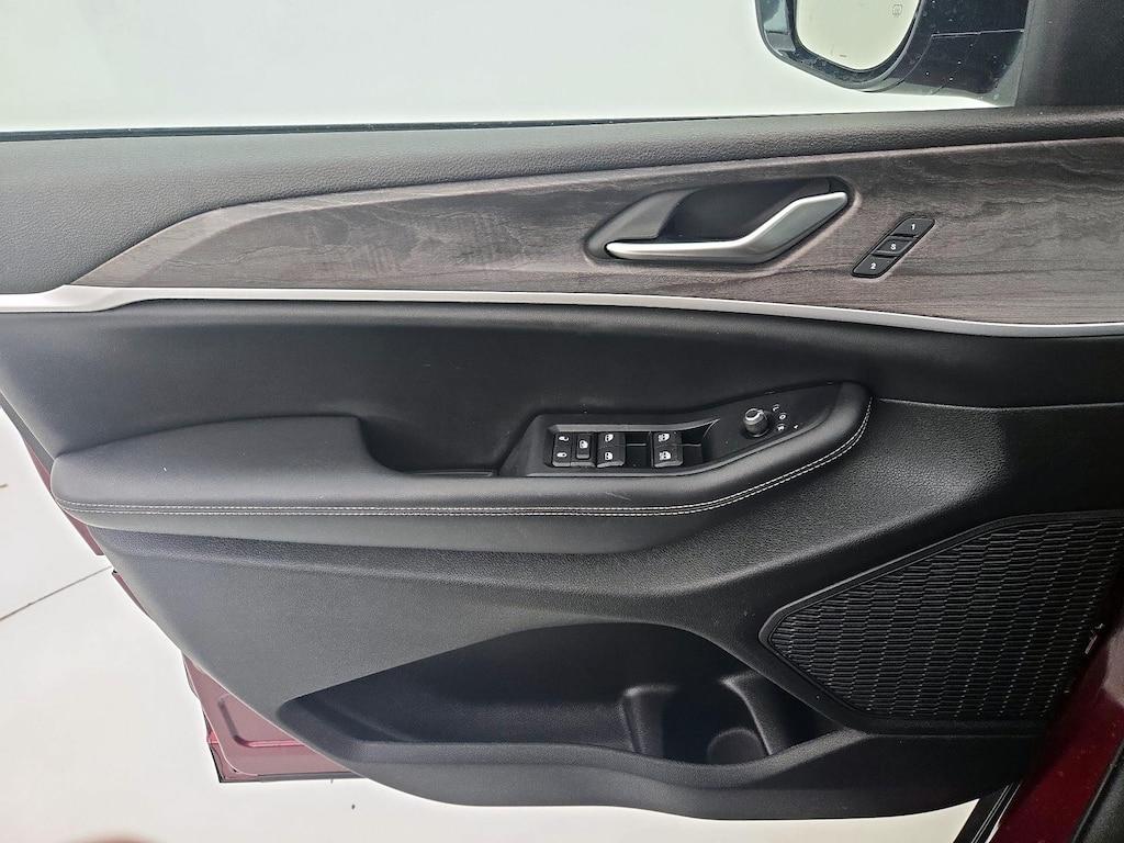 used 2024 Jeep Grand Cherokee car, priced at $37,998