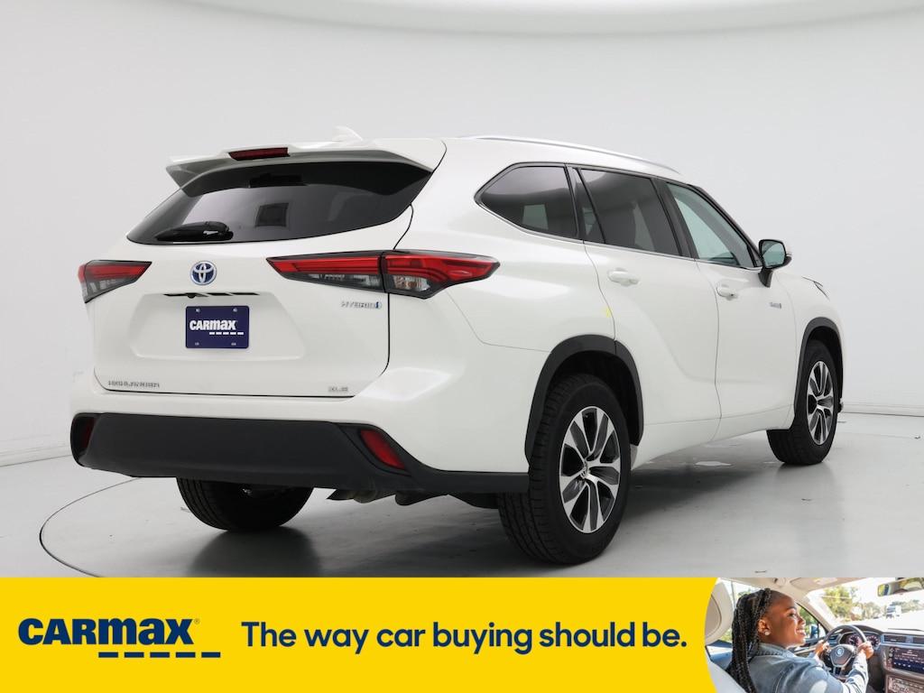 used 2021 Toyota Highlander Hybrid car, priced at $34,998