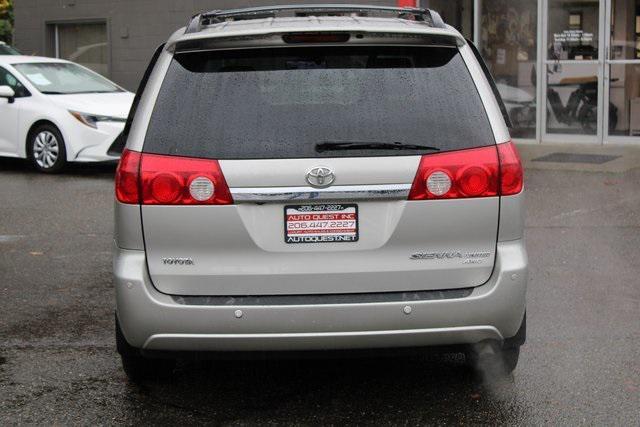 used 2006 Toyota Sienna car, priced at $5,900