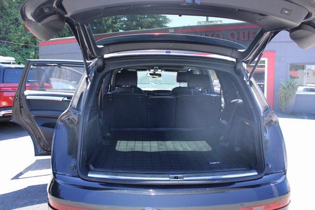 used 2011 Audi Q7 car, priced at $6,900