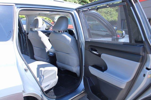 used 2020 Toyota Highlander car, priced at $31,700