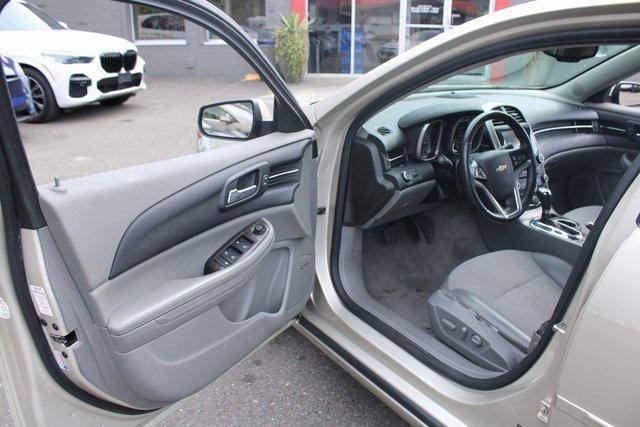 used 2015 Chevrolet Malibu car, priced at $5,500