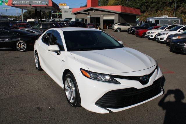 used 2019 Toyota Camry Hybrid car, priced at $17,900