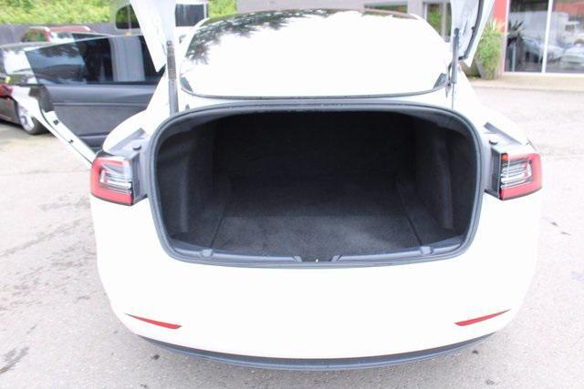 used 2022 Tesla Model 3 car
