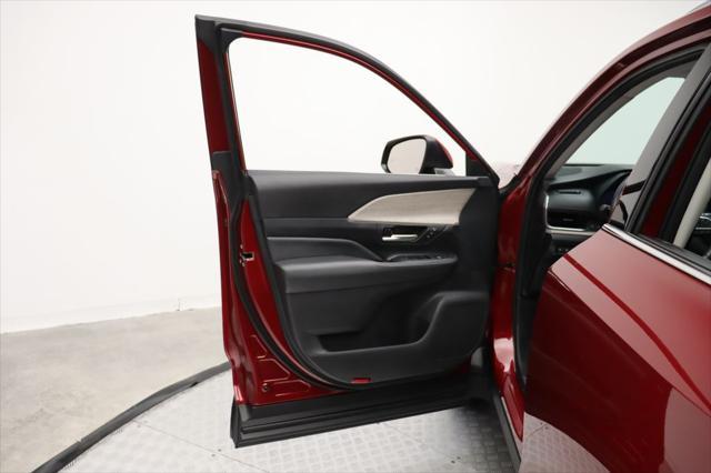 used 2024 Toyota Grand Highlander car, priced at $48,457