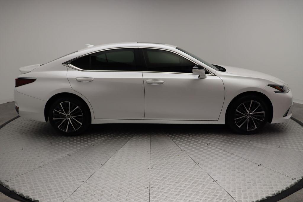 used 2025 Lexus ES 300h car, priced at $46,377