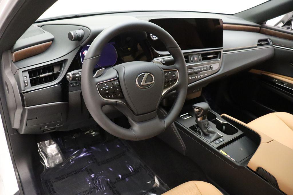 used 2025 Lexus ES 300h car, priced at $46,377