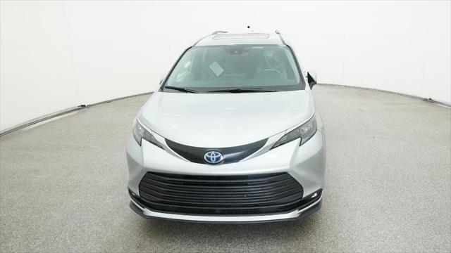 new 2025 Toyota Sienna car, priced at $47,206