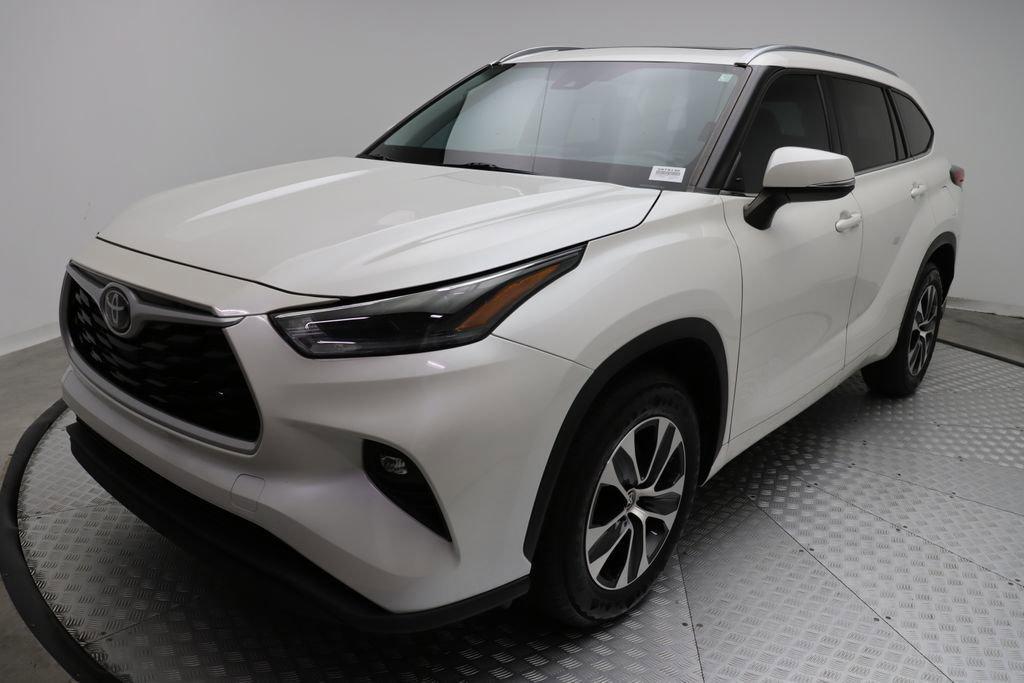 used 2021 Toyota Highlander car, priced at $30,777