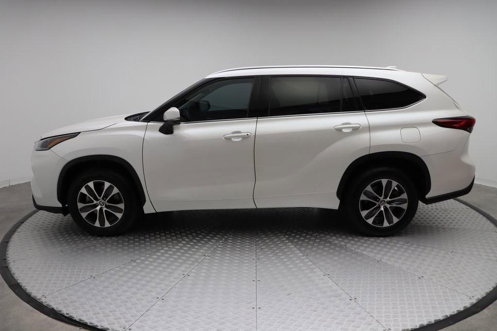 used 2021 Toyota Highlander car, priced at $30,777