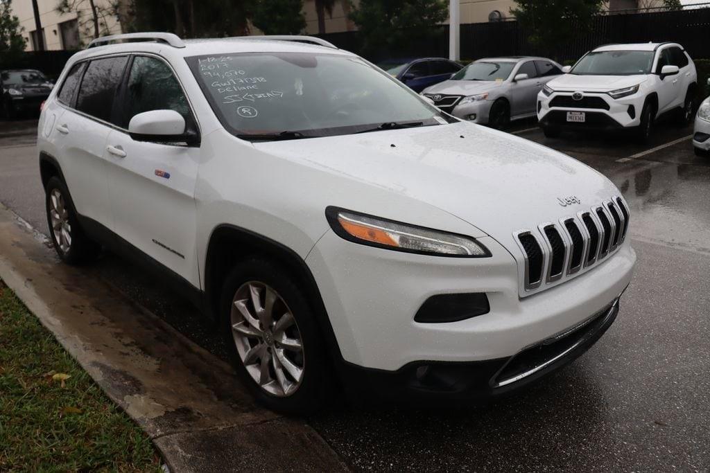 used 2016 Jeep Cherokee car, priced at $12,977