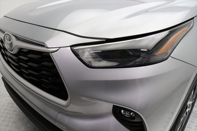used 2024 Toyota Highlander car, priced at $39,957