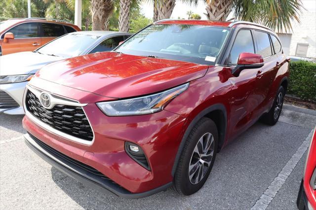 used 2021 Toyota Highlander car, priced at $26,608