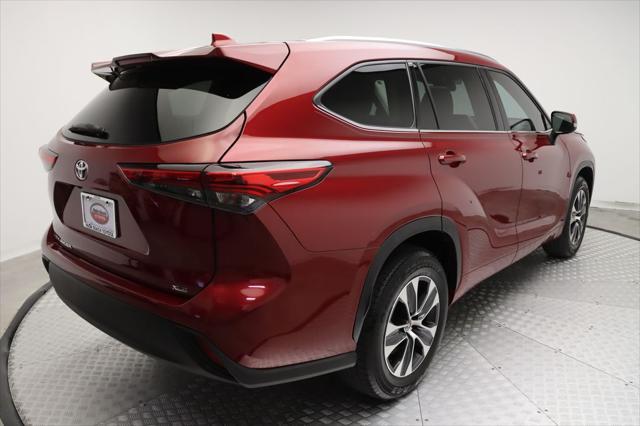 used 2021 Toyota Highlander car, priced at $25,977