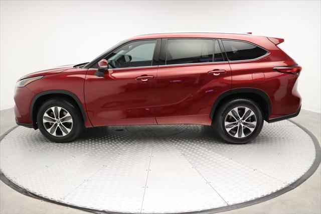 used 2021 Toyota Highlander car, priced at $25,977