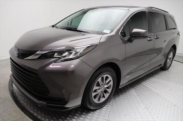 used 2024 Toyota Sienna car, priced at $42,757