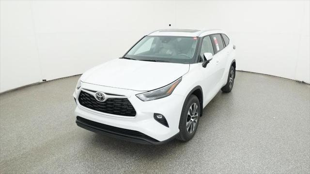 new 2025 Toyota Highlander car, priced at $48,686