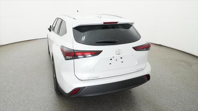 new 2025 Toyota Highlander car, priced at $48,686