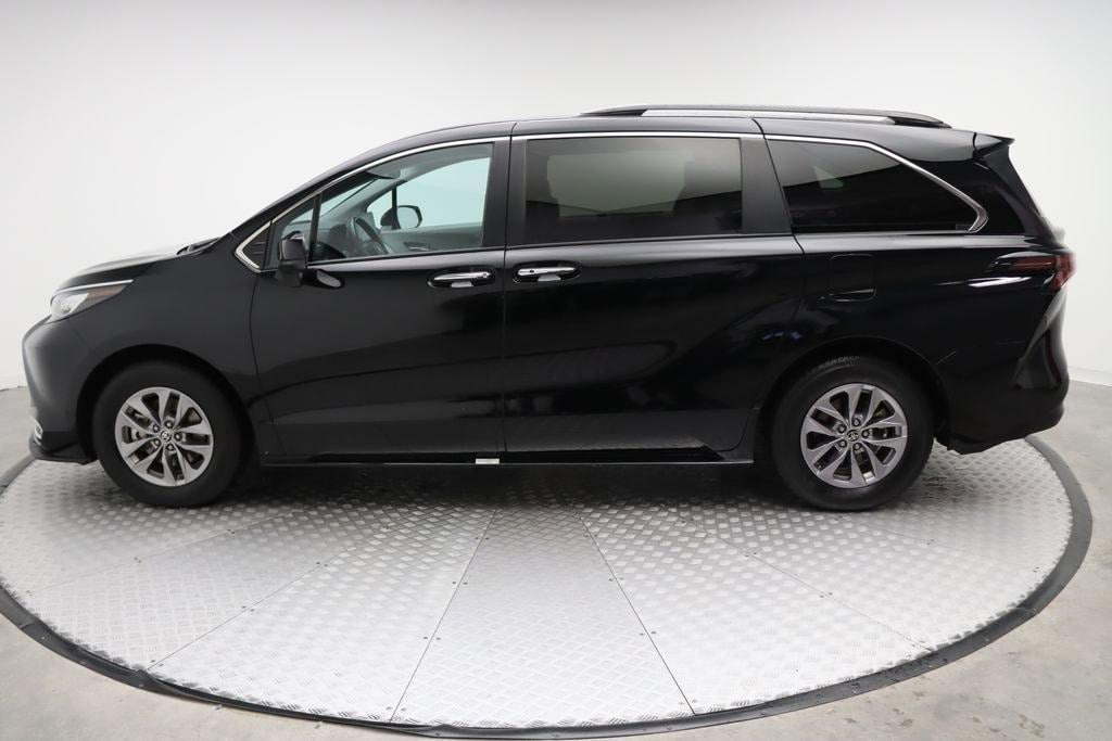 used 2023 Toyota Sienna car, priced at $38,605