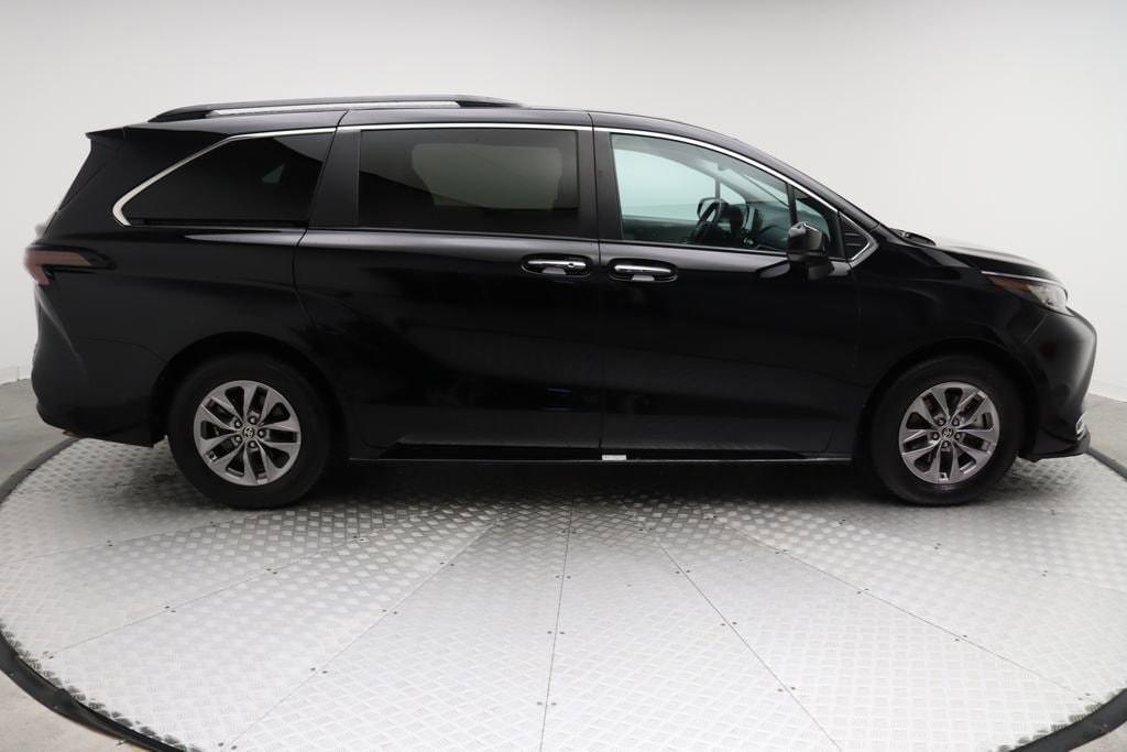 used 2023 Toyota Sienna car, priced at $38,605