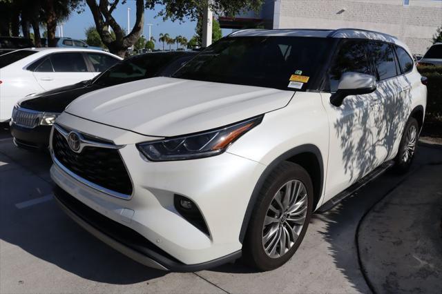 used 2021 Toyota Highlander car, priced at $29,977