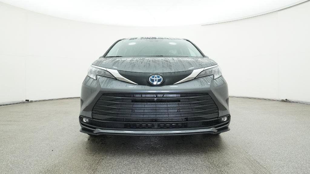 new 2025 Toyota Sienna car, priced at $47,616