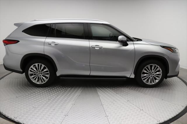 used 2023 Toyota Highlander car, priced at $40,977