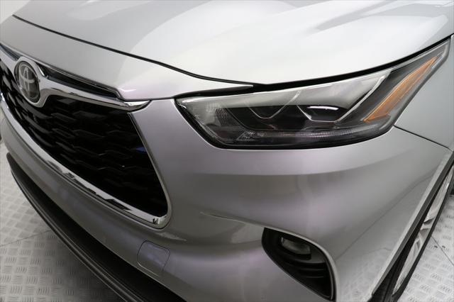 used 2023 Toyota Highlander car, priced at $40,977