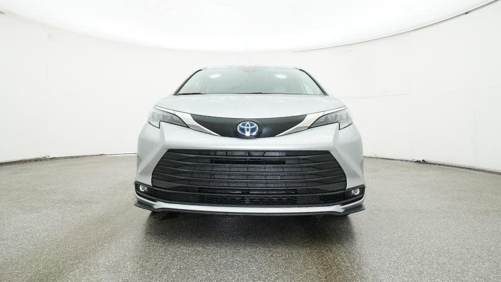 new 2025 Toyota Sienna car, priced at $47,541