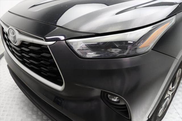 used 2022 Toyota Highlander car, priced at $30,477