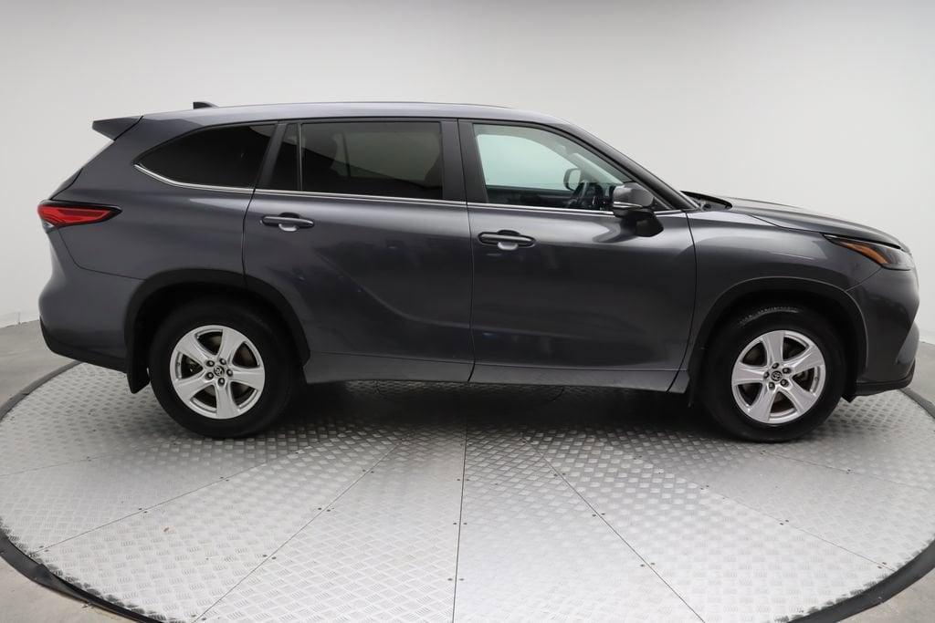 used 2023 Toyota Highlander car, priced at $36,957