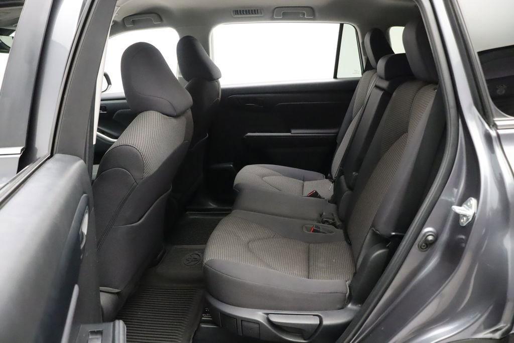 used 2023 Toyota Highlander car, priced at $36,957