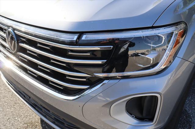 used 2024 Volkswagen Atlas car, priced at $33,677