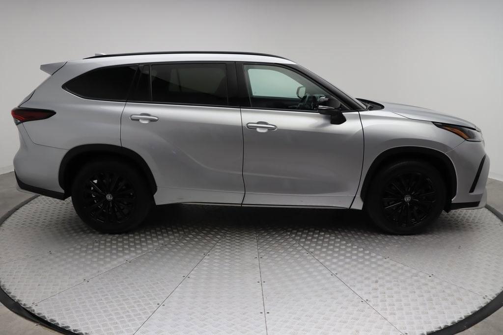 used 2024 Toyota Highlander car, priced at $39,777