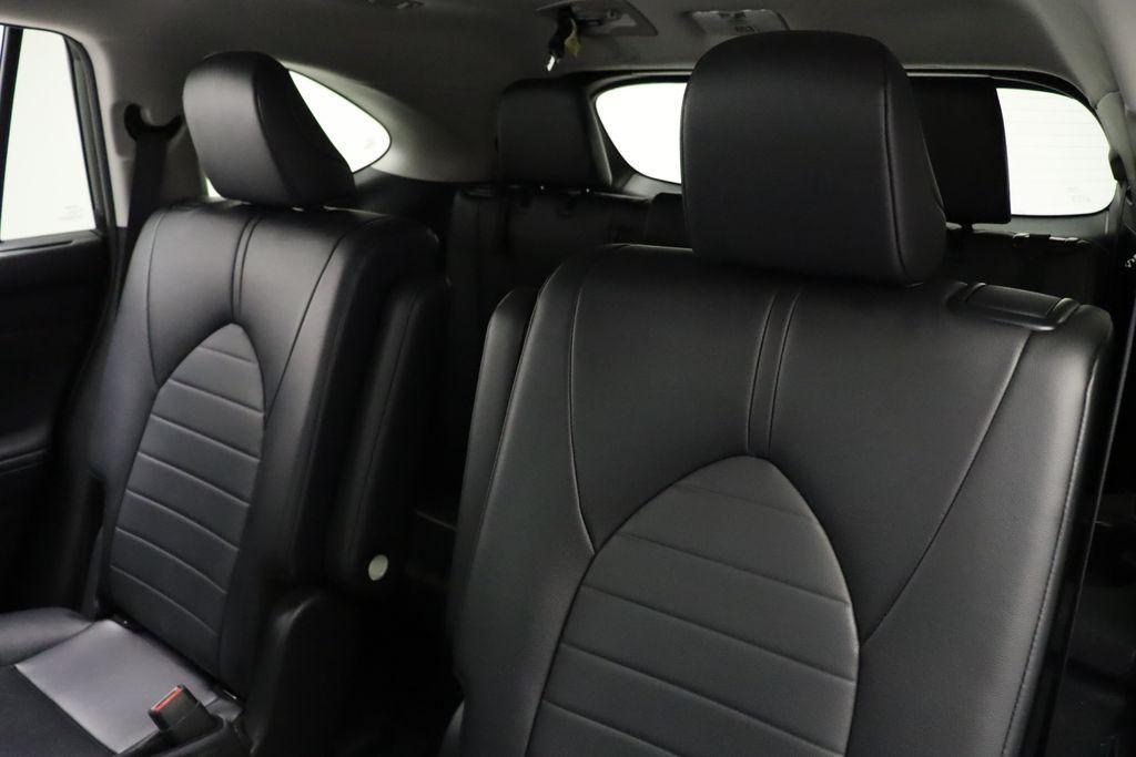 used 2024 Toyota Highlander car, priced at $37,957