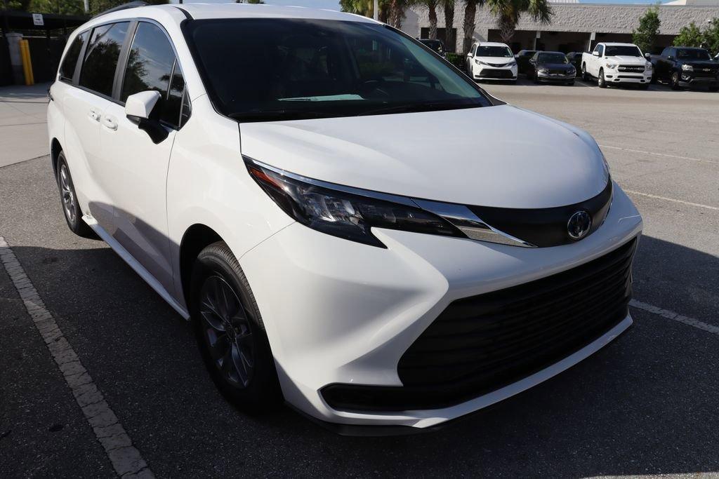 used 2024 Toyota Sienna car, priced at $39,977