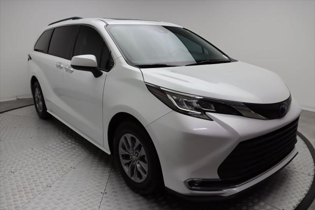 used 2022 Toyota Sienna car, priced at $39,148