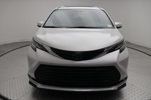 used 2022 Toyota Sienna car, priced at $39,148
