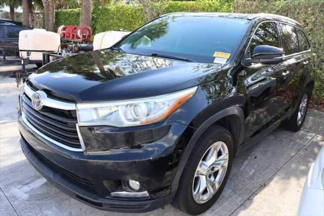 used 2015 Toyota Highlander car, priced at $14,477