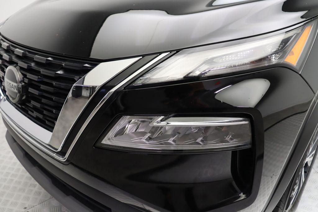 used 2021 Nissan Rogue car, priced at $15,957