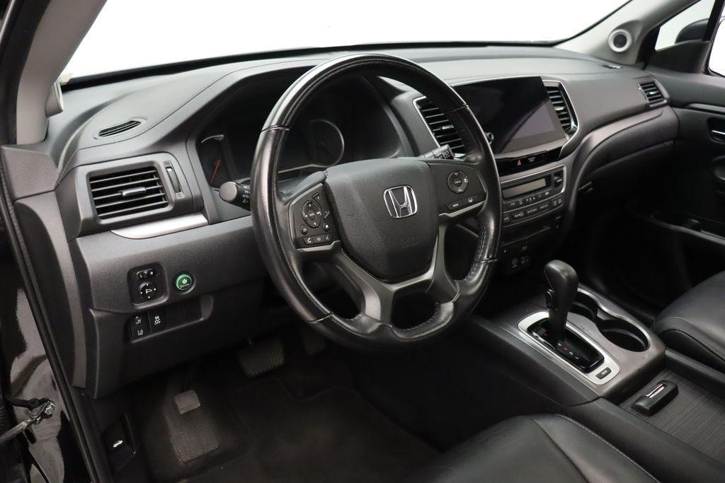 used 2020 Honda Pilot car, priced at $23,777