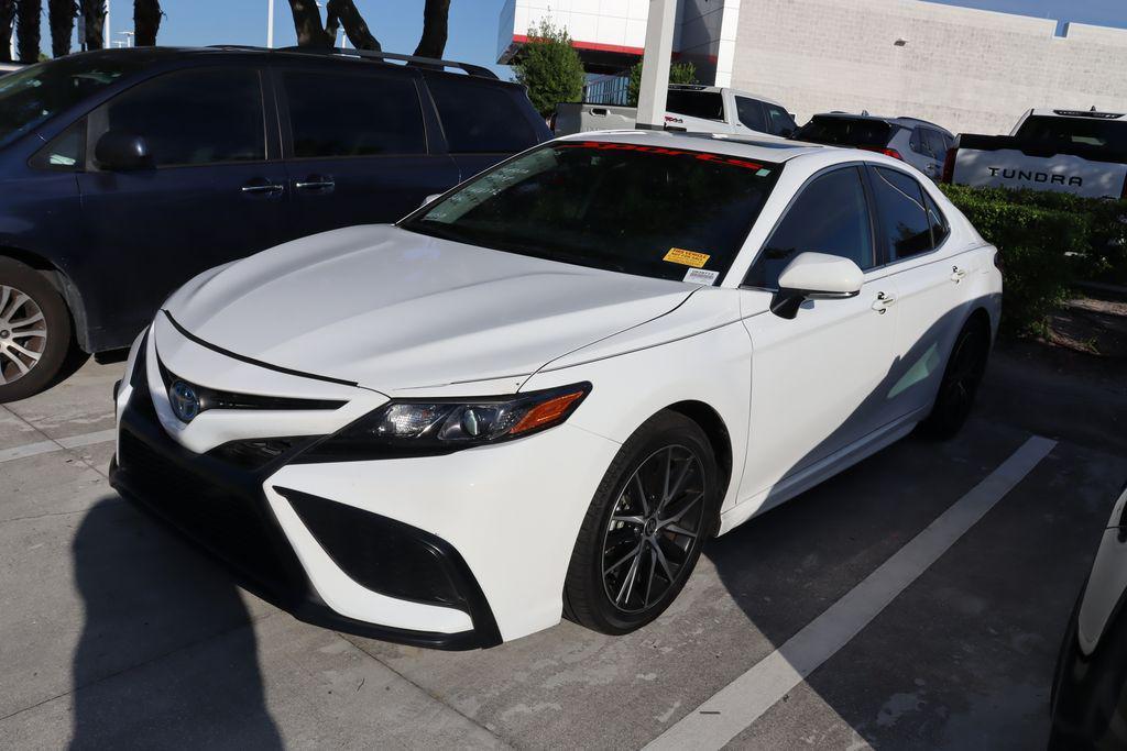 used 2024 Toyota Camry Hybrid car, priced at $25,977