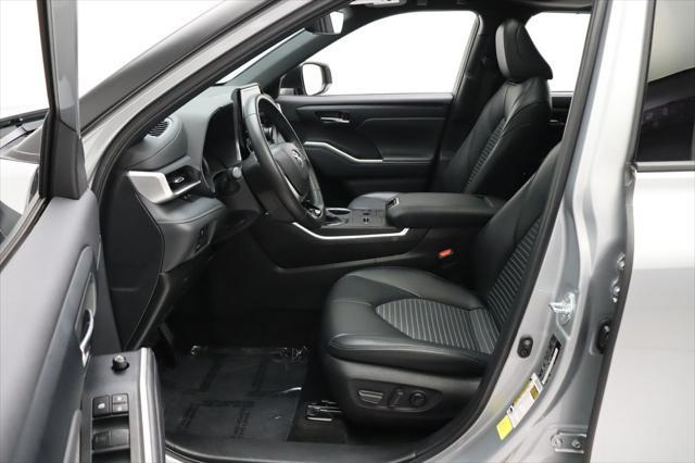 used 2024 Toyota Highlander car, priced at $40,857