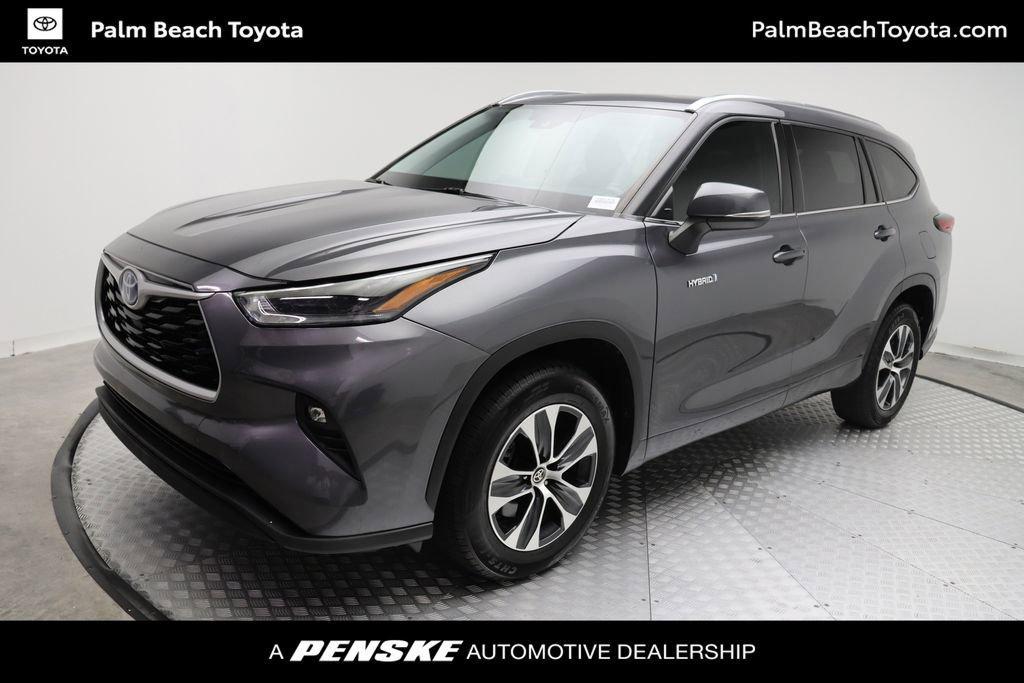 used 2021 Toyota Highlander Hybrid car, priced at $31,977