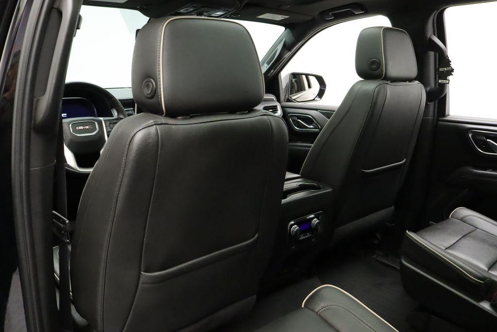 used 2022 GMC Yukon car, priced at $40,530