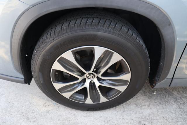 used 2021 Toyota Highlander car, priced at $27,977
