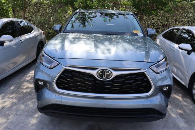 used 2021 Toyota Highlander car, priced at $27,977