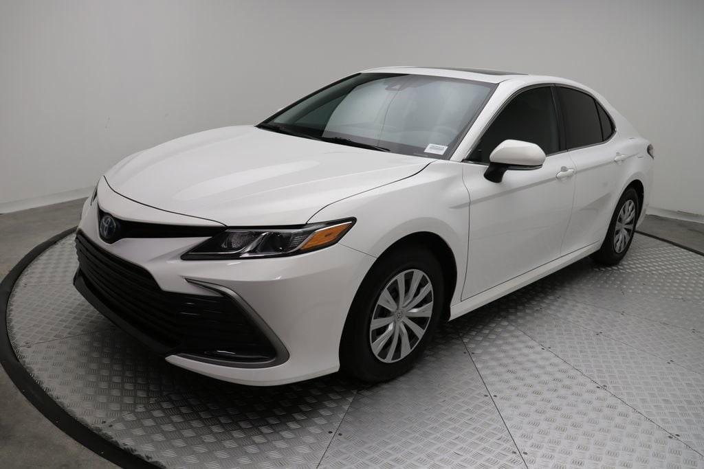 used 2024 Toyota Camry Hybrid car, priced at $27,977