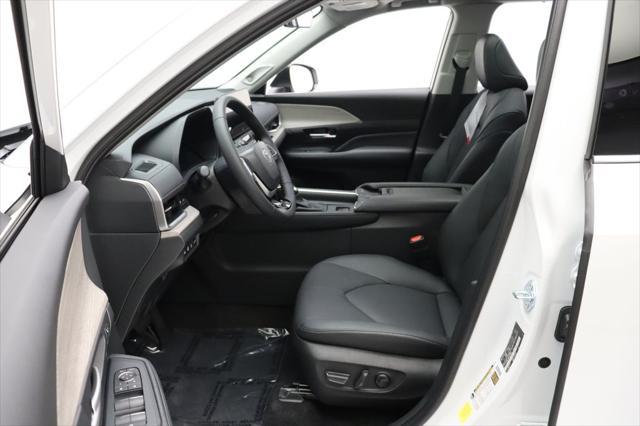 used 2025 Toyota Grand Highlander car, priced at $56,957
