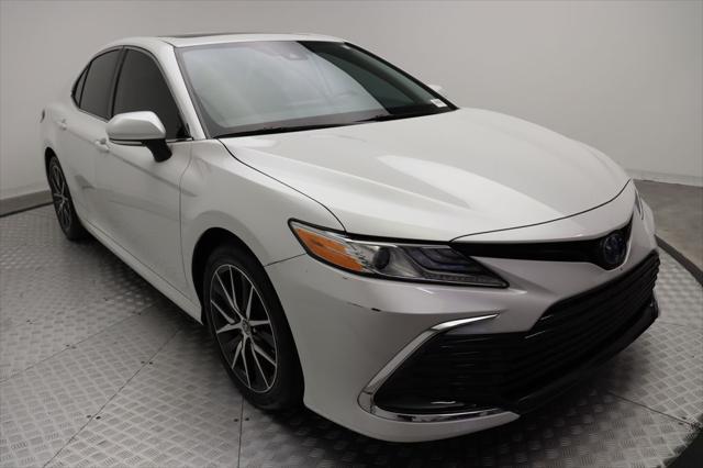 used 2023 Toyota Camry Hybrid car, priced at $27,477